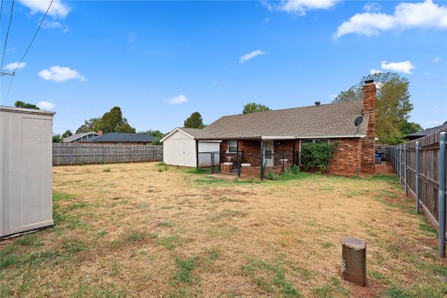 926 S Highland Drive, Mustang, OK 73064