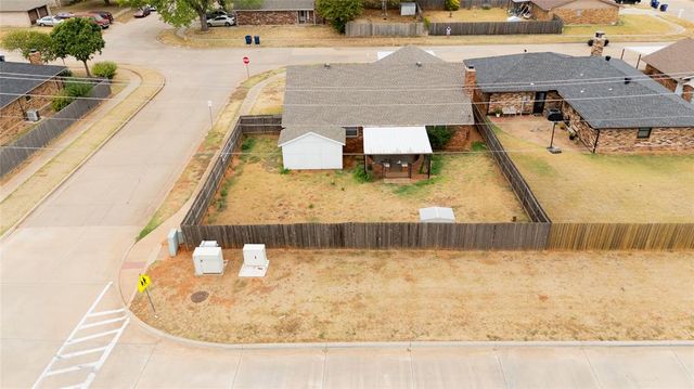 926 S Highland Drive, Mustang, OK 73064
