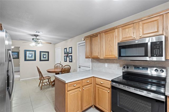 926 S Highland Drive, Mustang, OK 73064