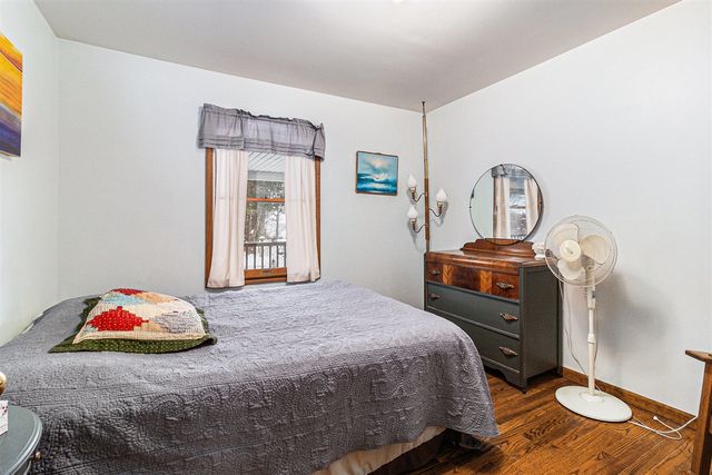 4760 N Lakeshore Road, Mears, MI 49436