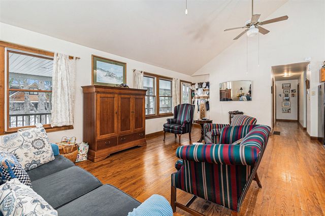 4760 N Lakeshore Road, Mears, MI 49436