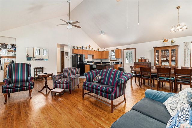 4760 N Lakeshore Road, Mears, MI 49436