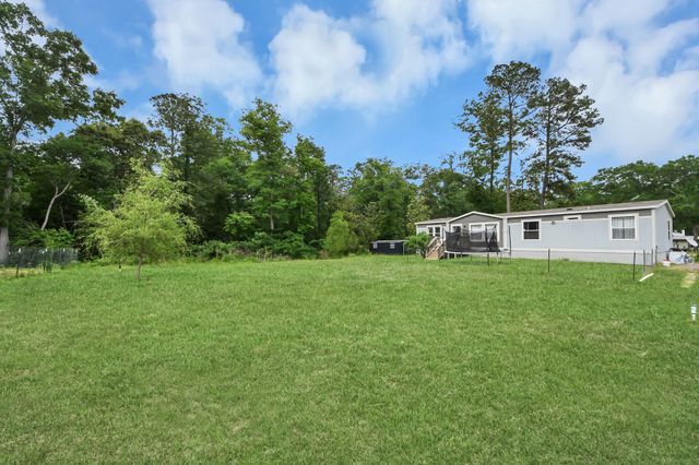 595 County Road 2218, Cleveland, TX 77327