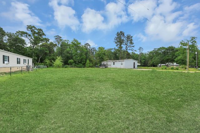595 County Road 2218, Cleveland, TX 77327