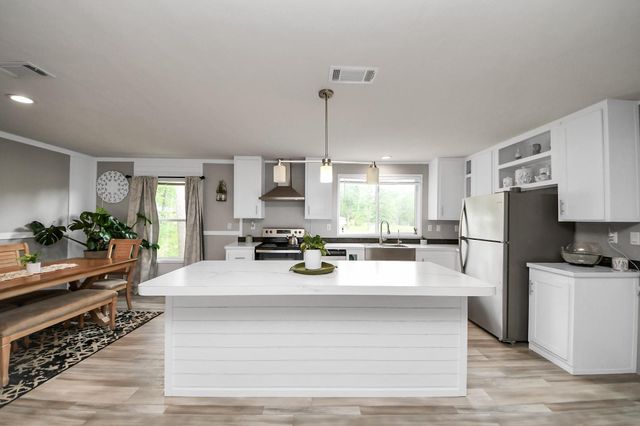 595 County Road 2218, Cleveland, TX 77327