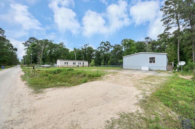 595 County Road 2218, Cleveland, TX 77327