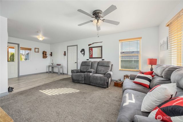 605 Bramble Avenue, Omak, WA 98841