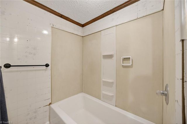 2820 Manchester Street, Winston-salem, NC 27105