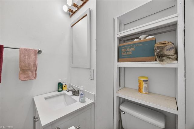 2820 Manchester Street, Winston-salem, NC 27105