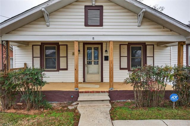 2820 Manchester Street, Winston-salem, NC 27105