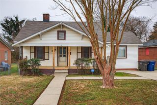 2820 Manchester Street, Winston-salem, NC 27105