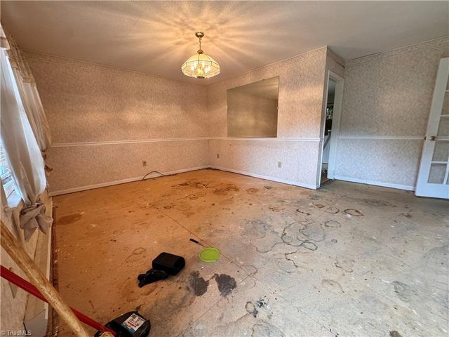 506 Wray Street, Reidsville, NC 27320