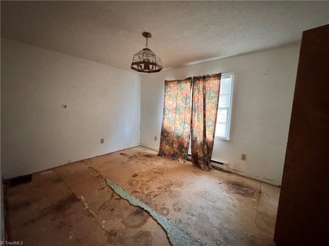 506 Wray Street, Reidsville, NC 27320