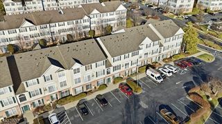 228 Windmill Ct, Lopatcong Twp., NJ 08865