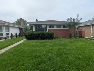 8422 Harding Avenue, Skokie, IL 60076