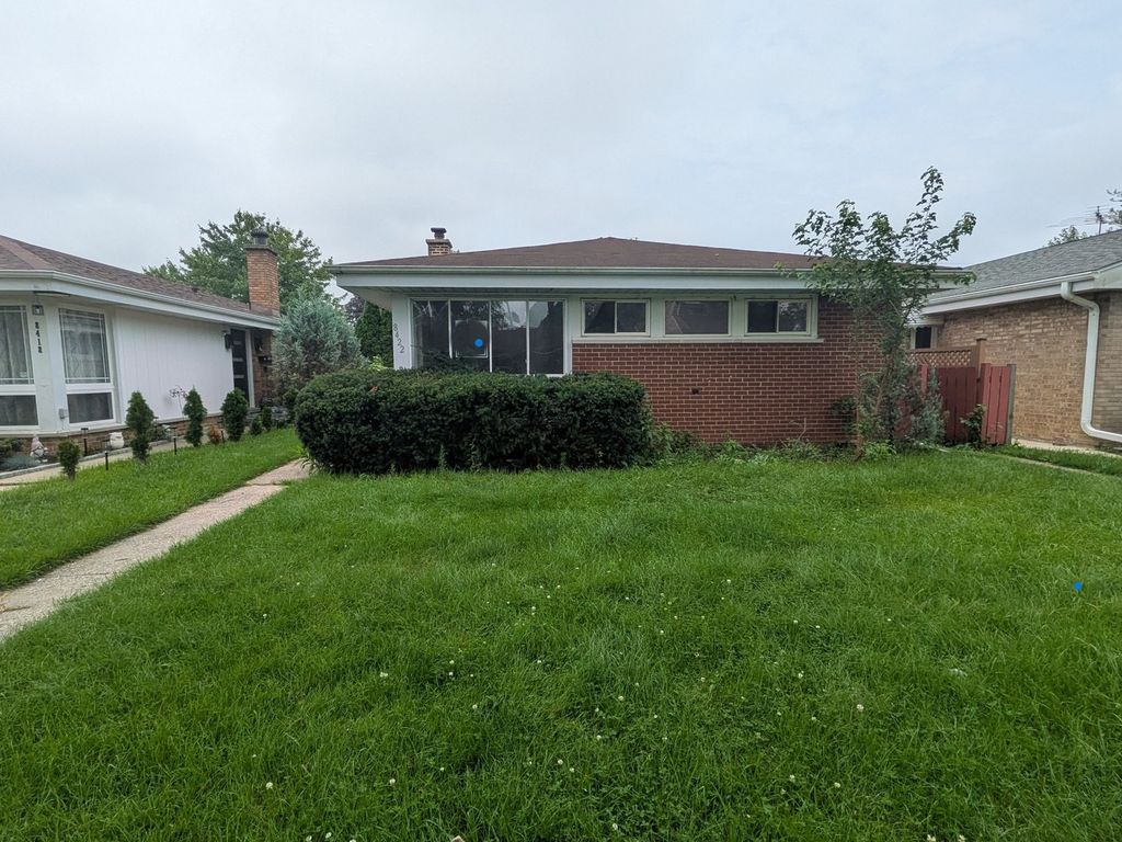 8422 Harding Avenue, Skokie, IL 60076