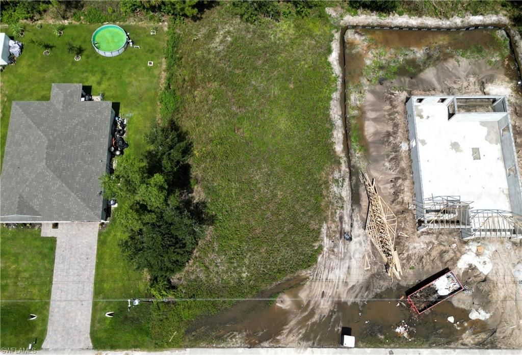897 Barcia ST E, LEHIGH ACRES, FL 33974 — photo 2