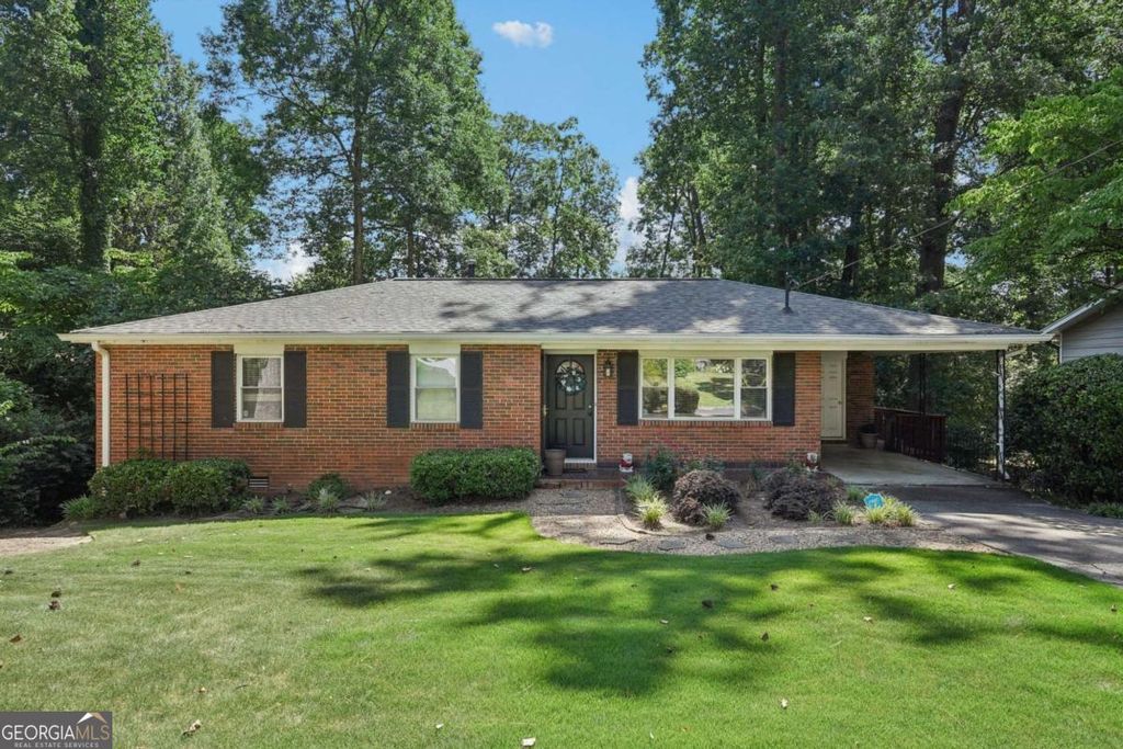2331 Cortez Way NE, Brookhaven, GA 30319