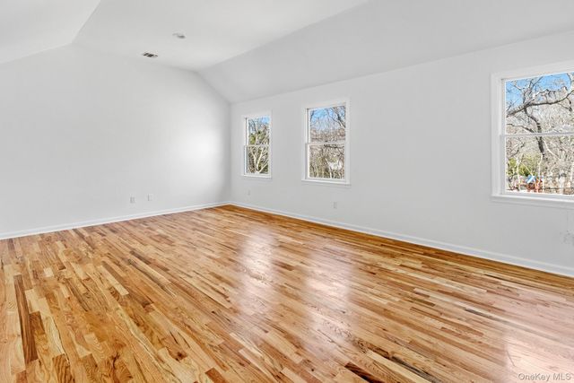 1871 Edwards Avenue, Calverton, NY 11933