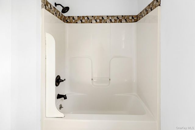 1871 Edwards Avenue, Calverton, NY 11933