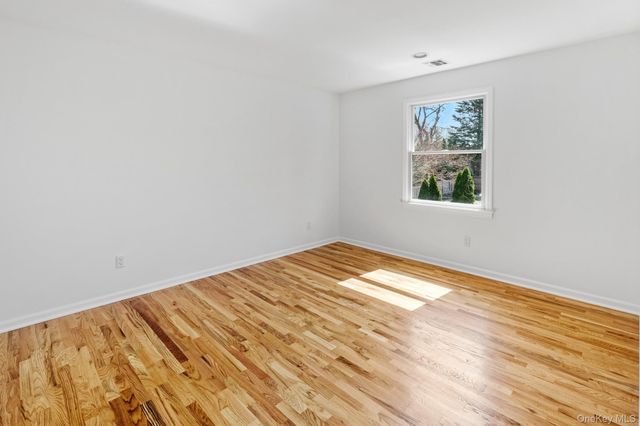 1871 Edwards Avenue, Calverton, NY 11933