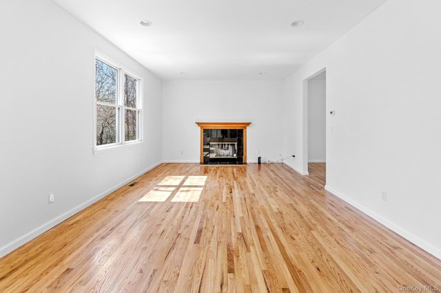 1871 Edwards Avenue, Calverton, NY 11933