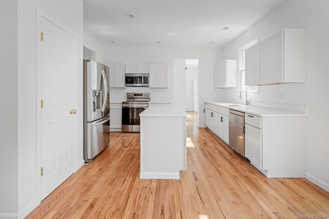 1871 Edwards Avenue, Calverton, NY 11933