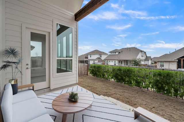 325 Crescent Heights DR, Georgetown, TX 78628