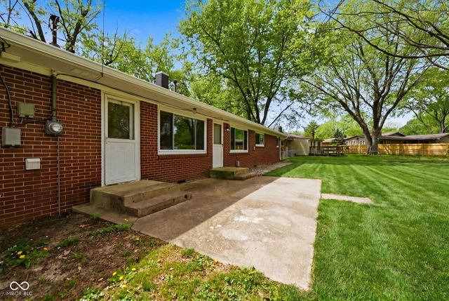 1014 Chevy Chase Lane, Carmel, IN 46280