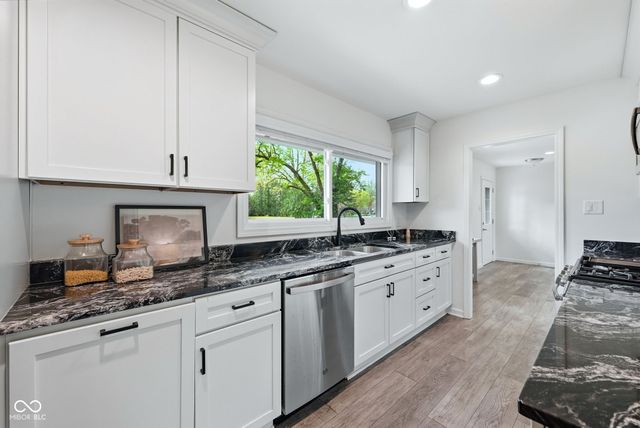 1014 Chevy Chase Lane, Carmel, IN 46280