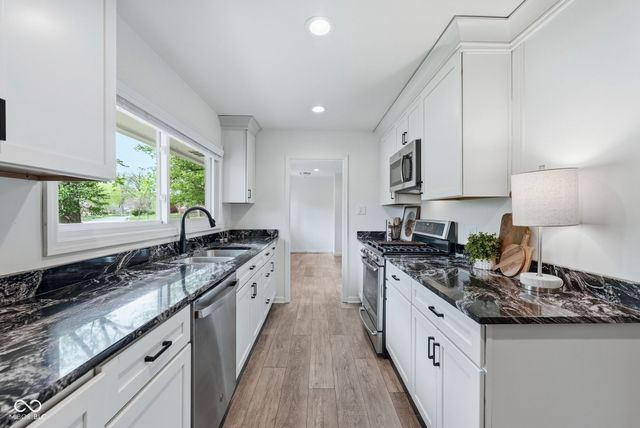 1014 Chevy Chase Lane, Carmel, IN 46280