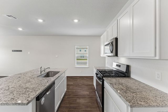 162 Owl Burrow, San Antonio, TX 78253