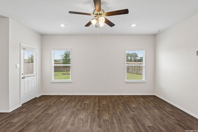 162 Owl Burrow, San Antonio, TX 78253