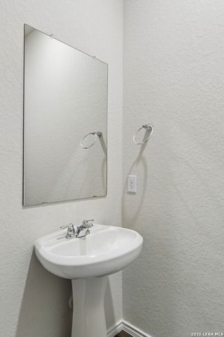 162 Owl Burrow, San Antonio, TX 78253