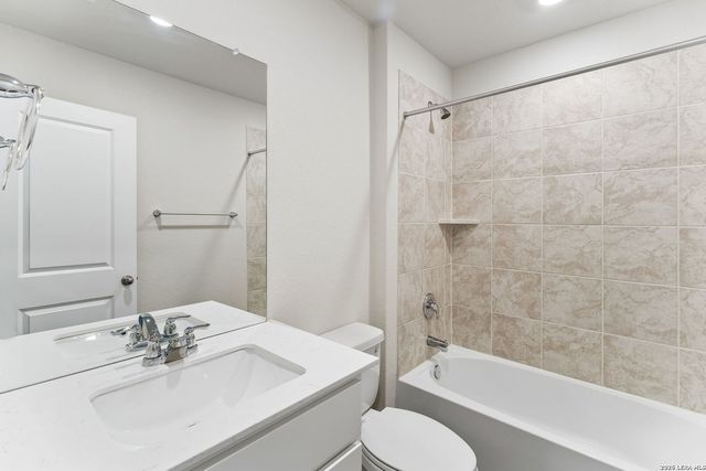 162 Owl Burrow, San Antonio, TX 78253
