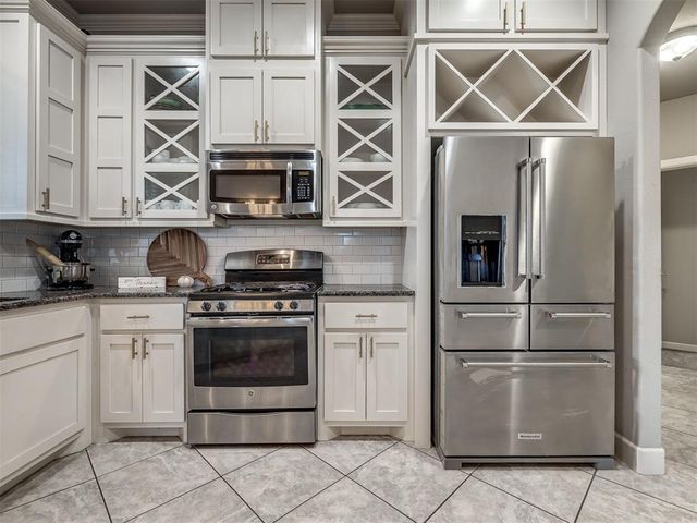 19128 Rush Springs Lane, Edmond, OK 73012