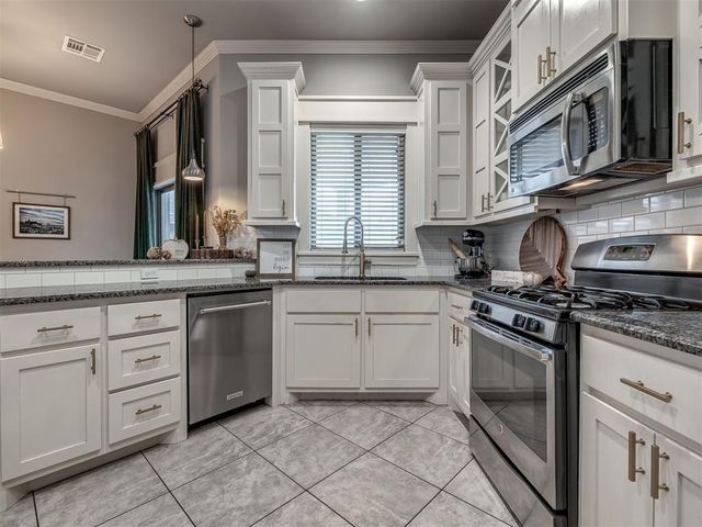 19128 Rush Springs Lane, Edmond, OK 73012