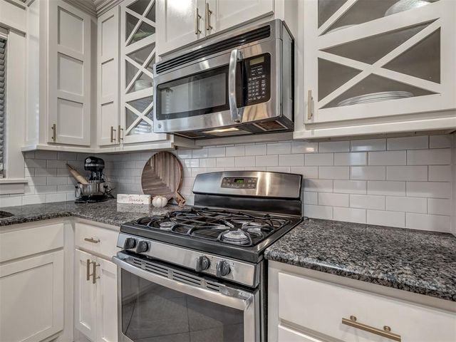 19128 Rush Springs Lane, Edmond, OK 73012