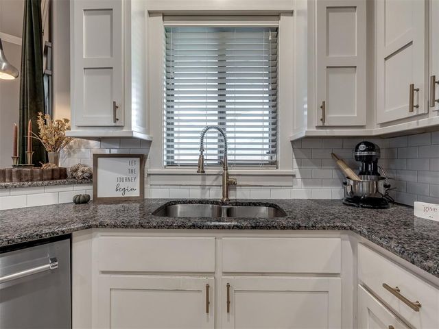 19128 Rush Springs Lane, Edmond, OK 73012
