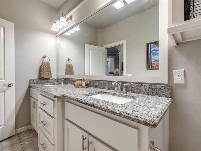 19128 Rush Springs Lane, Edmond, OK 73012