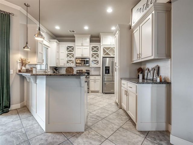 19128 Rush Springs Lane, Edmond, OK 73012