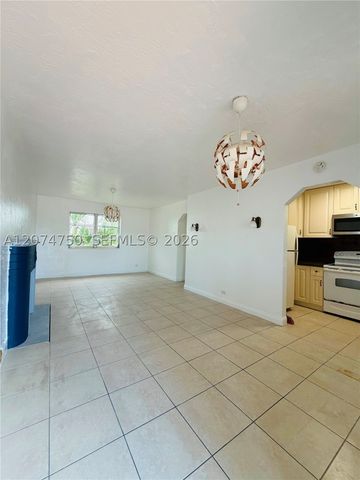 756 N 17th Ave 15, Hollywood, FL 33020