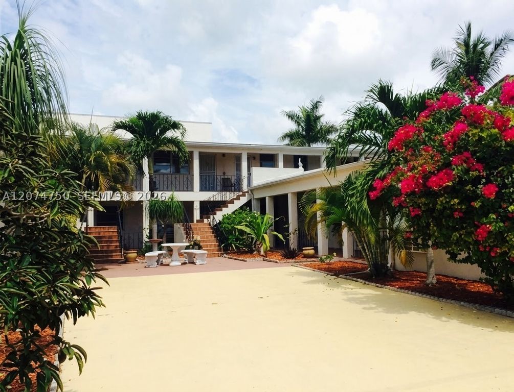 756 N 17th Ave 15, Hollywood, FL 33020