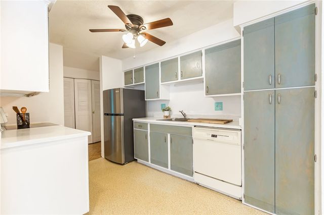 805 Westage At The Harbor, Irondequoit, NY 14617