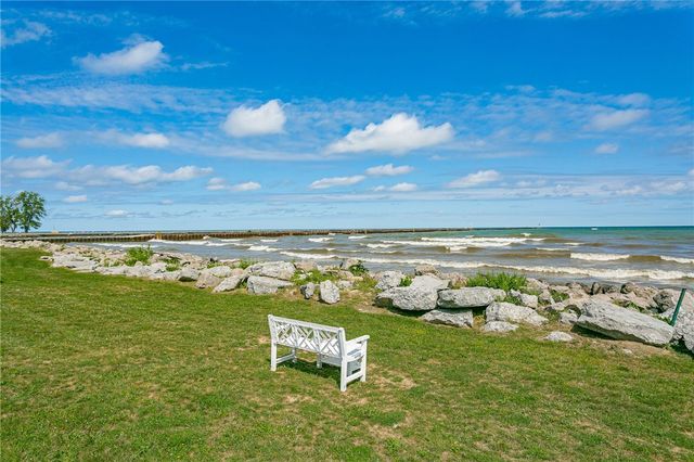 805 Westage At The Harbor, Irondequoit, NY 14617