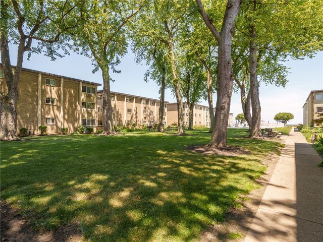 805 Westage At The Harbor, Irondequoit, NY 14617