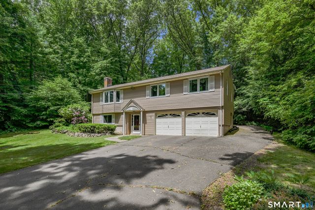 9 Rocky Ridge Lane, Farmington, CT 06032