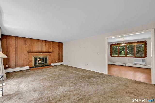 9 Rocky Ridge Lane, Farmington, CT 06032