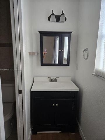 10301 NW 33rd St 1-2, Coral Springs, FL 33065