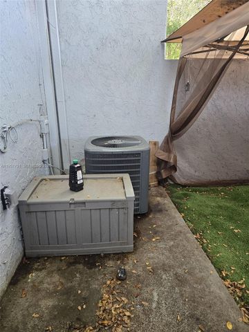 10301 NW 33rd St 1-2, Coral Springs, FL 33065